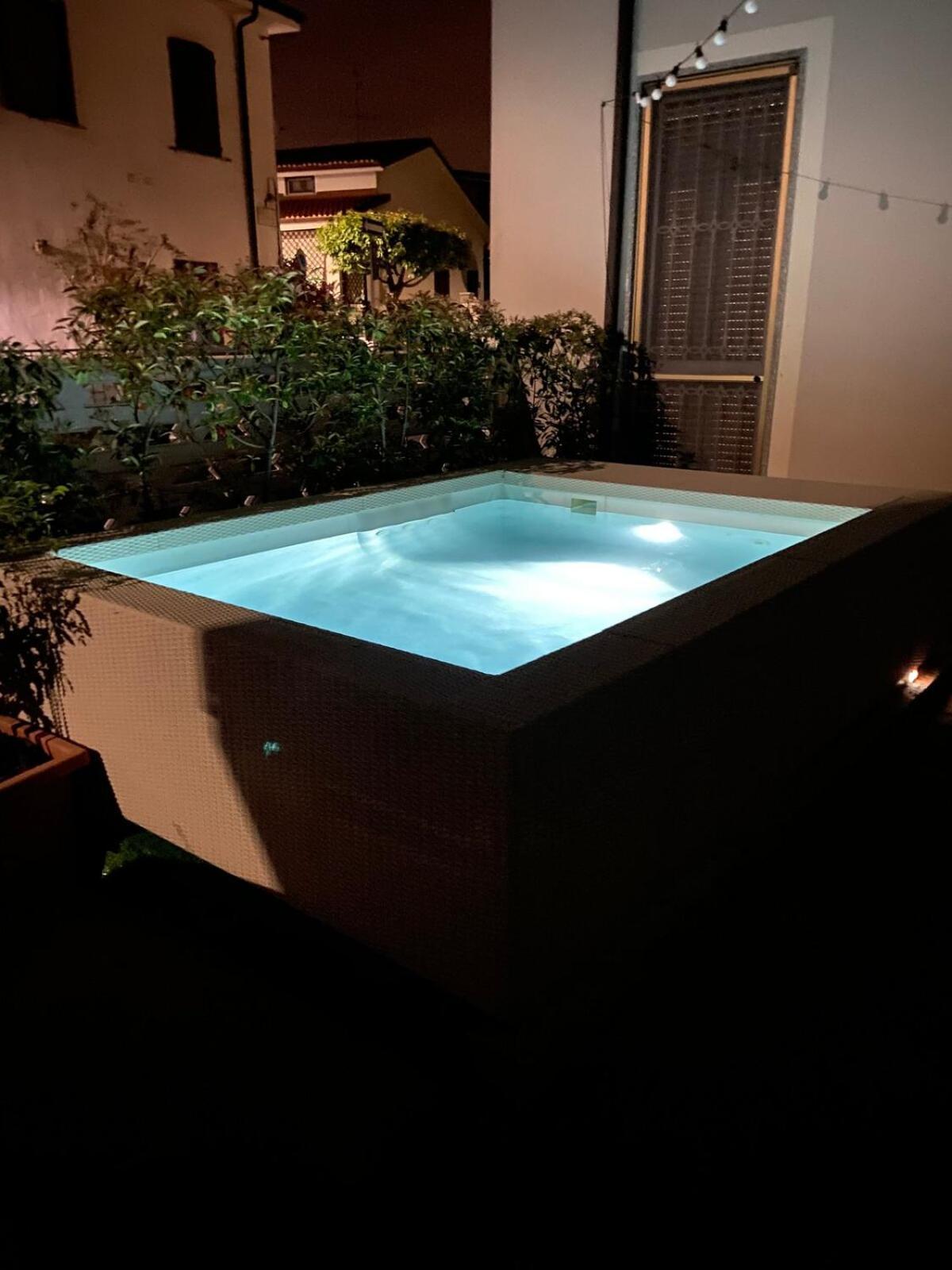 Villa Jacuzzi & Relax - Casa Indipendente 20Min Da Milano à Zelo Buon Persico Extérieur photo