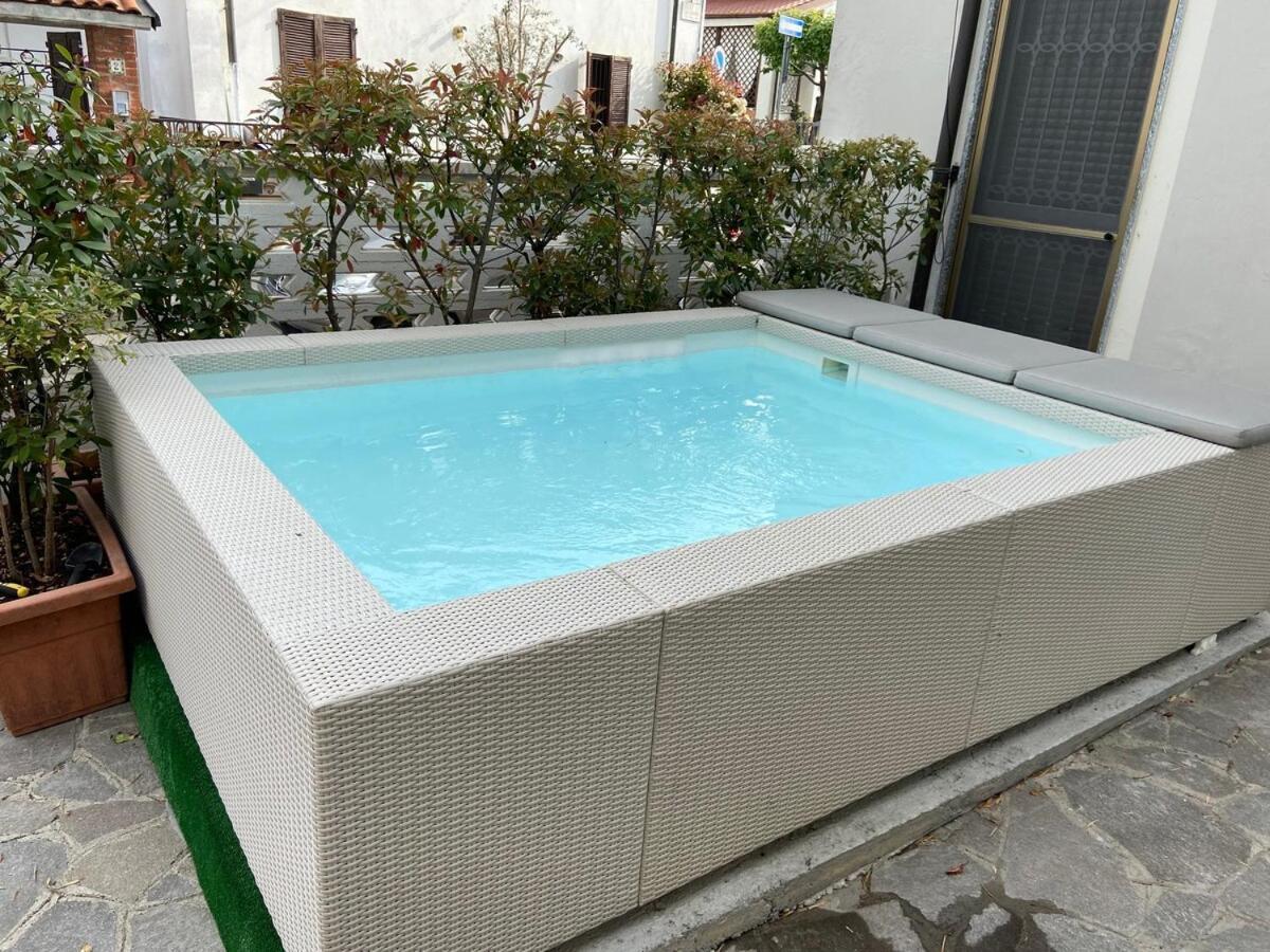 Villa Jacuzzi & Relax - Casa Indipendente 20Min Da Milano à Zelo Buon Persico Extérieur photo