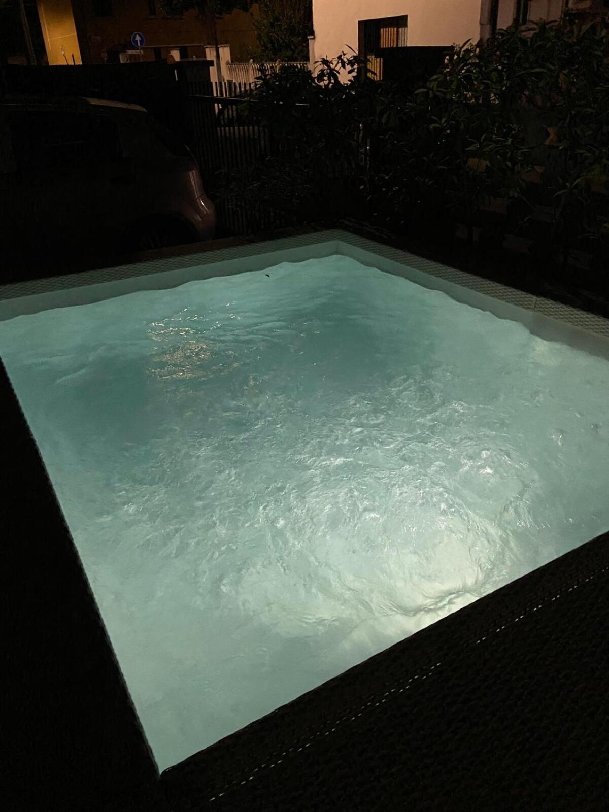 Villa Jacuzzi & Relax - Casa Indipendente 20Min Da Milano à Zelo Buon Persico Extérieur photo